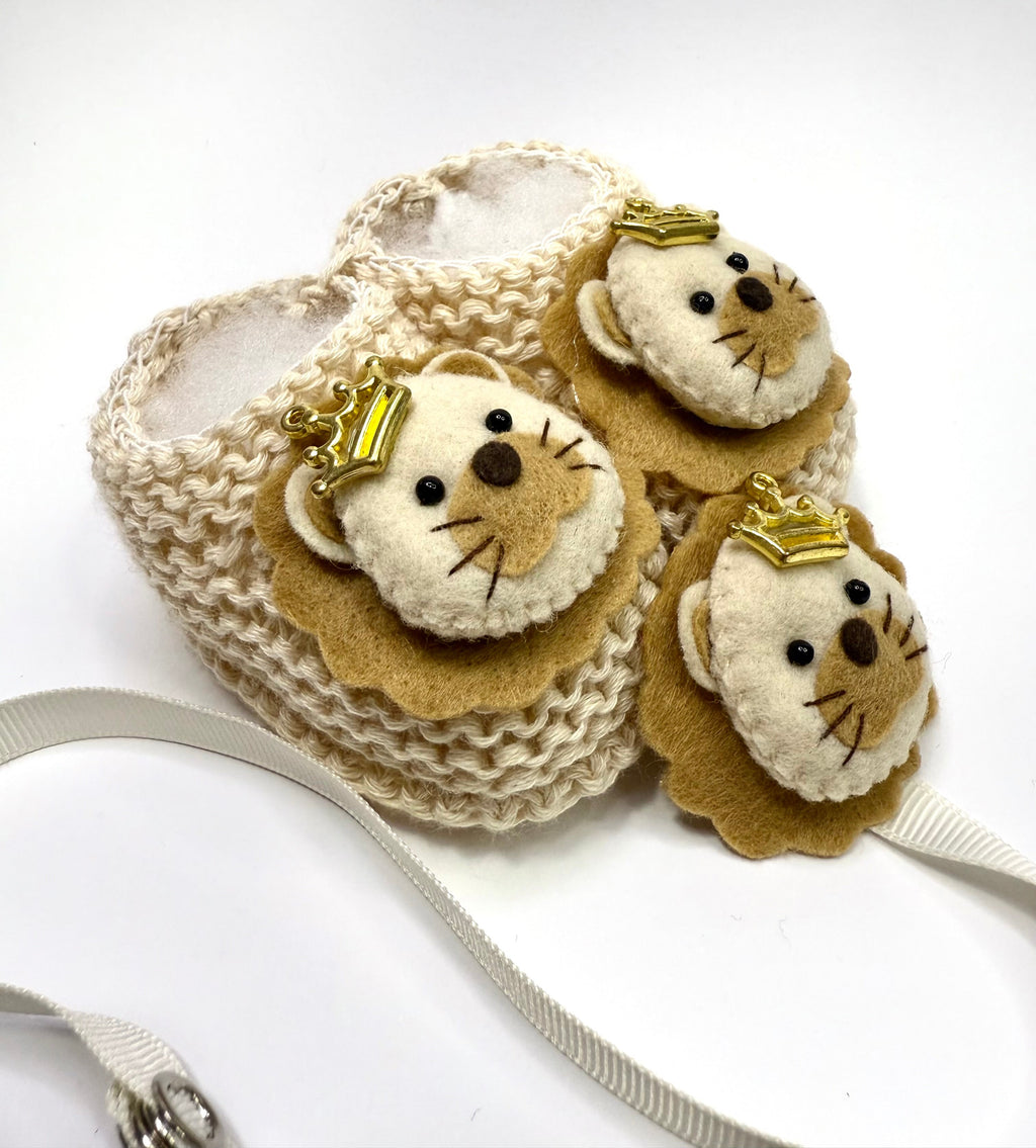 Kit Sapatinho+Prendedor Leão